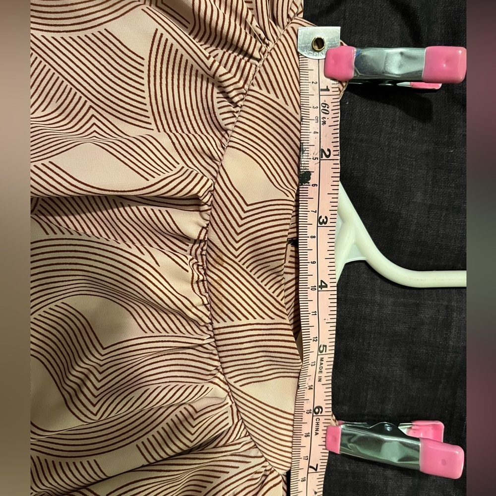 Beautiful Worthington Top, Pink and Burgandy 3/4 Puffed Sleeve. Size: Xtra Small - Picture 6 of 7